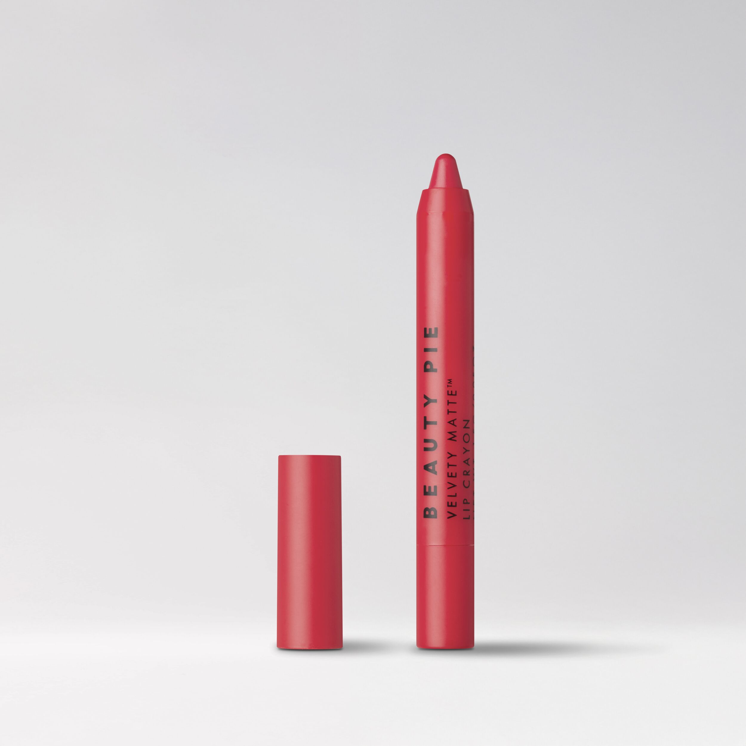 VELVETY_MATTE_LIP_CRAYON_SUPA_RED_70029_PDP_ECOM_1X1_PACKSHOT_2025_WEB