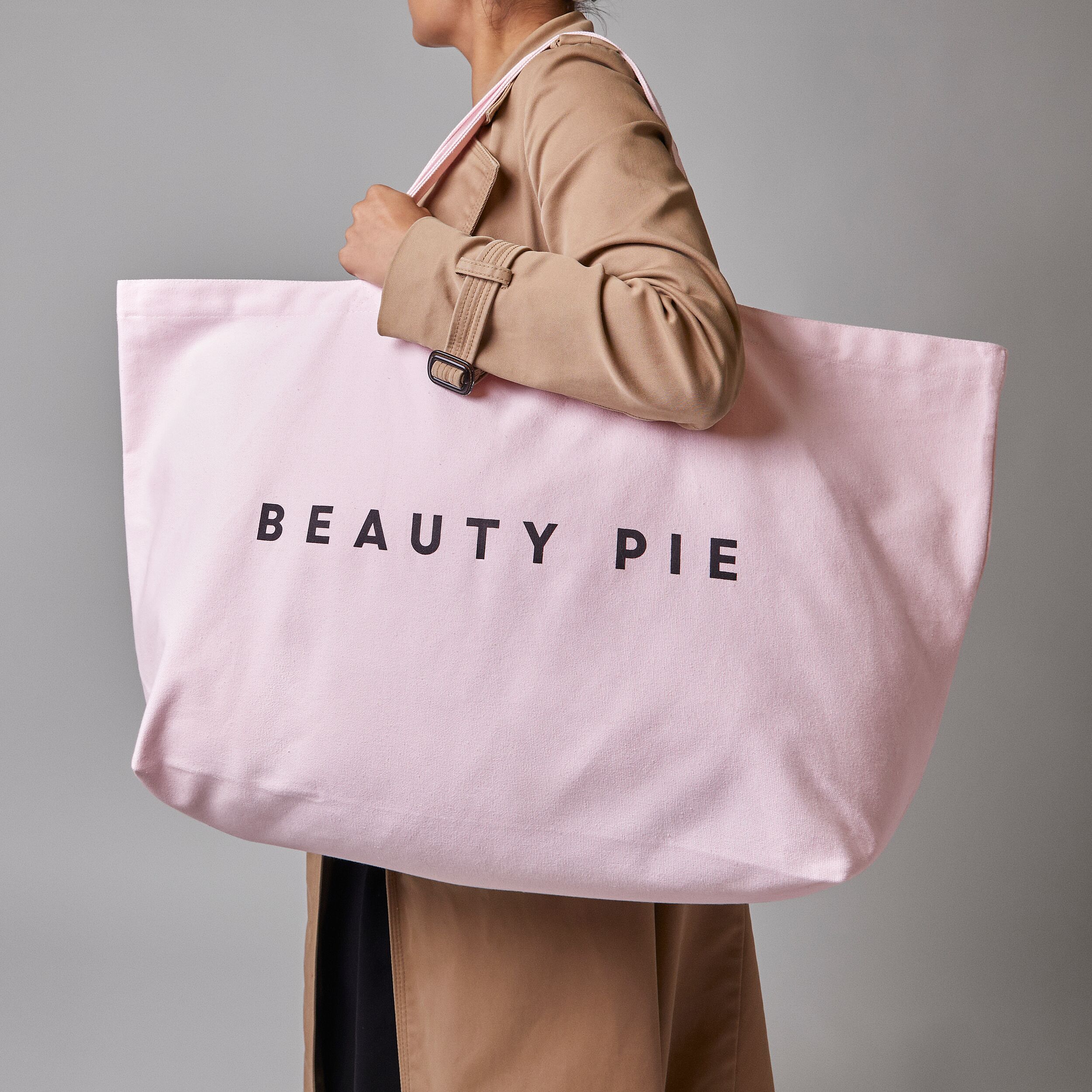 pink_tote_bag_XL_60042_model_sizing_WEB